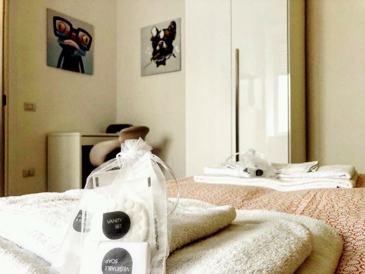 St. Teresa Museum Suites Naples Luaran gambar