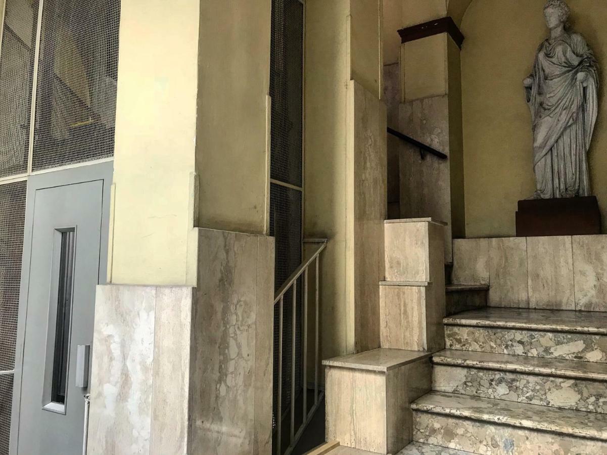 St. Teresa Museum Suites Naples Luaran gambar