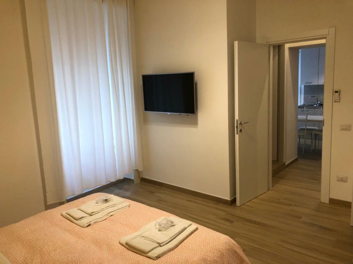 St. Teresa Museum Suites Naples Luaran gambar